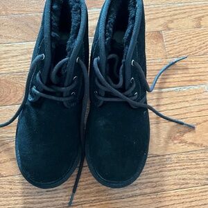 Boy uggs